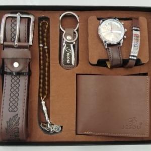 طقم إكسسوارات رجالي فاخر