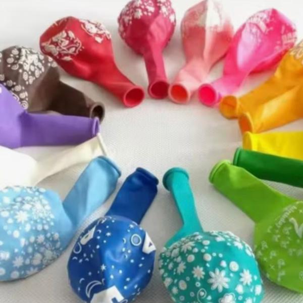 باقة البالونات المتعددة الألوان