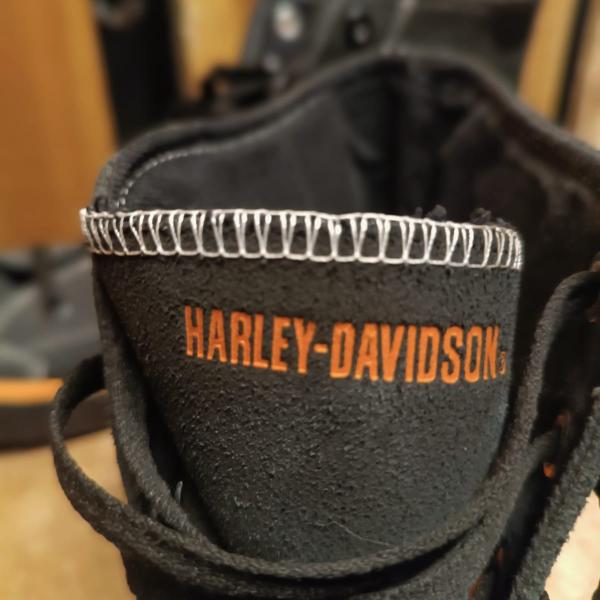 حذاء هارلي كتان