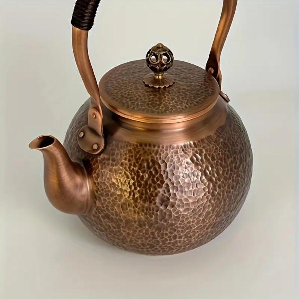 غلاية شاي نحاسية نقية مصنوعة يدويًا