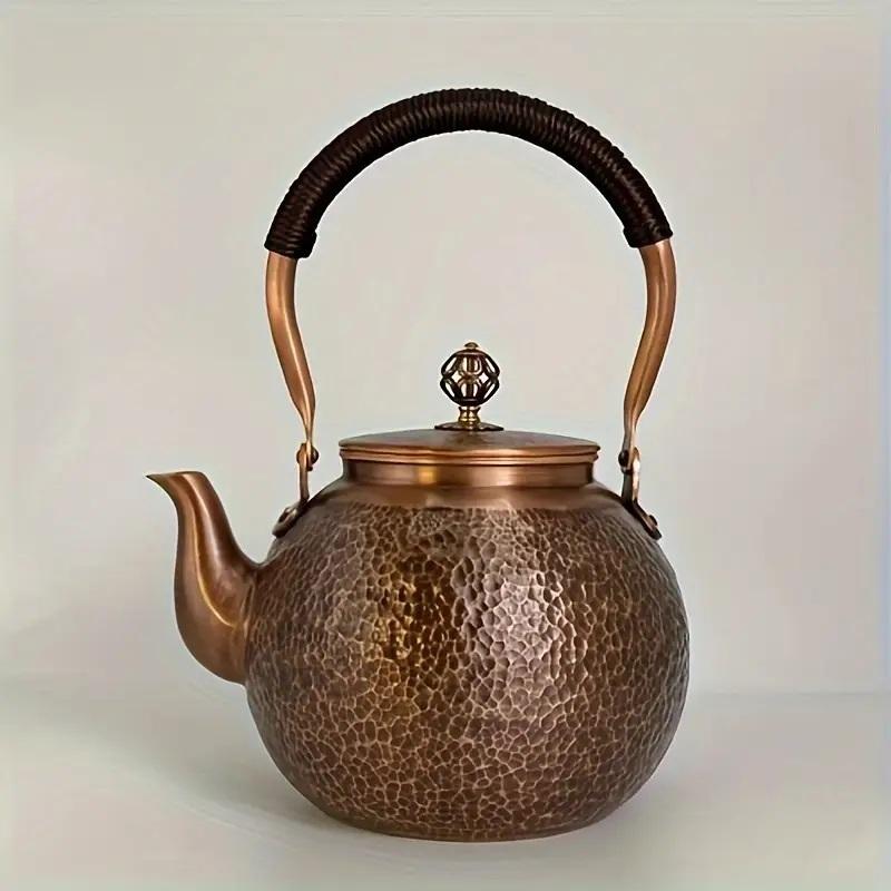 غلاية شاي نحاسية نقية مصنوعة يدويًا