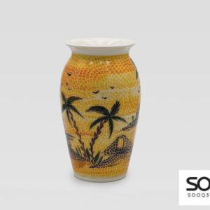 مزهرية مشغولات خزفية بادية ونخلة الغروب