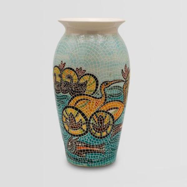 مزهرية مشغولات خزفية بطة والاسماك