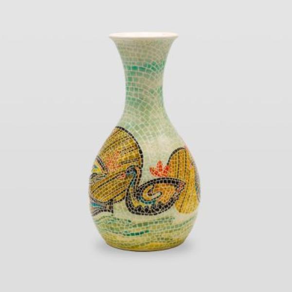 مزهرية مشغولات خزفية بطة