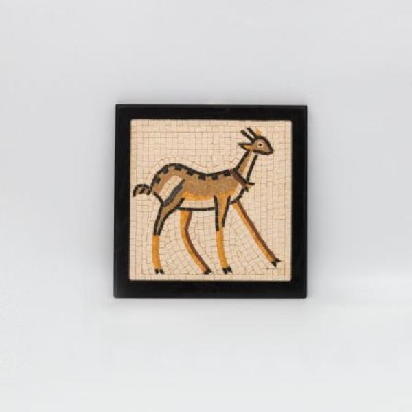 لوحة فسيفساء مشغولات خزفية غزال