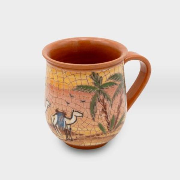 كأس مشغولات خزفية بادية نخلة وجمل