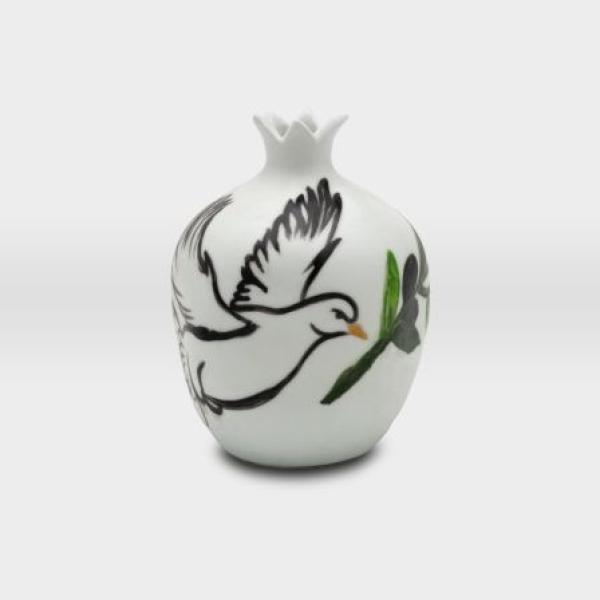 مزهرية مشغولات خزفية يمامة السلام