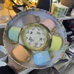 طقم فناجين شاي سيراميك ملون بزخارف طولية وحواف ذهبية