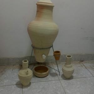 جرة ماء من الصلصال طبيعي