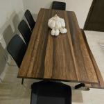 طاولة خشب انتيك